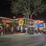 Rua Dos Bares Em البوفيرا